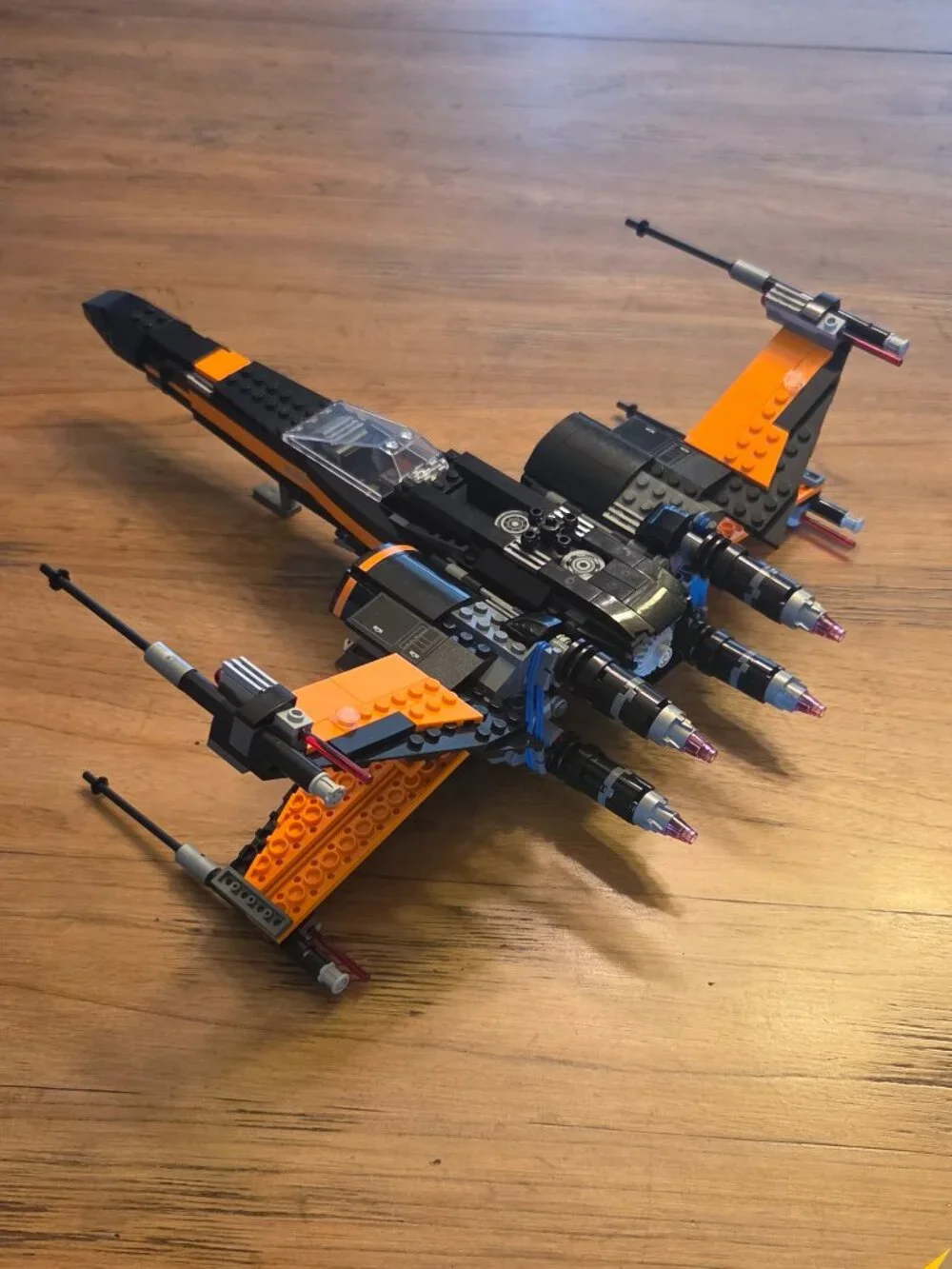 LEGO 75102 Poe's X Wing incomplete